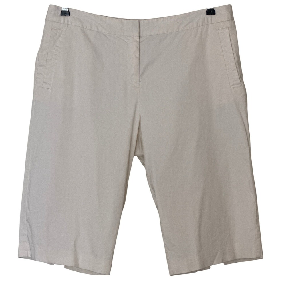 Classic Women's Mid-Length Shorts in Light Beige